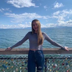 Meet your Posher, Melanie